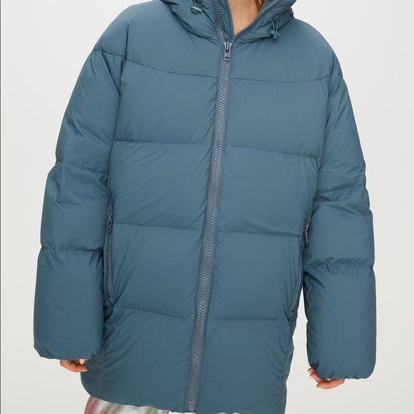 Aritzia Giga Puff 2019-2020 szn GENTLY USED Puffer - Picture 8 of 11